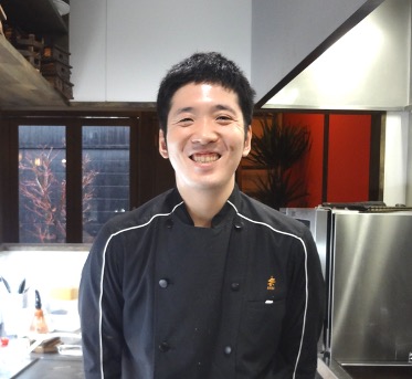 cafe 春 店長 椿 哲平