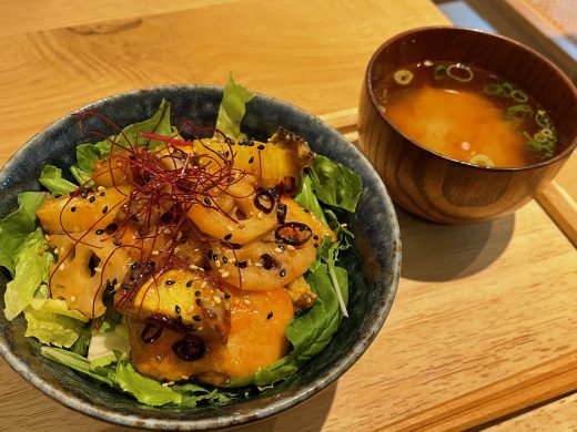 WHY BOWL & WHY KNOTさんの自然派ランチと米粉スイーツ